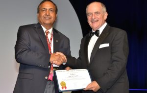 Sat Gupta receiving ASA Fellowship from ASA President Barry Nussbaum